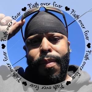 Meet your Posher, Lloyd